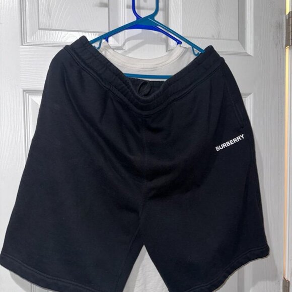 Men Burberry Shorts XL - Picture 3 of 3